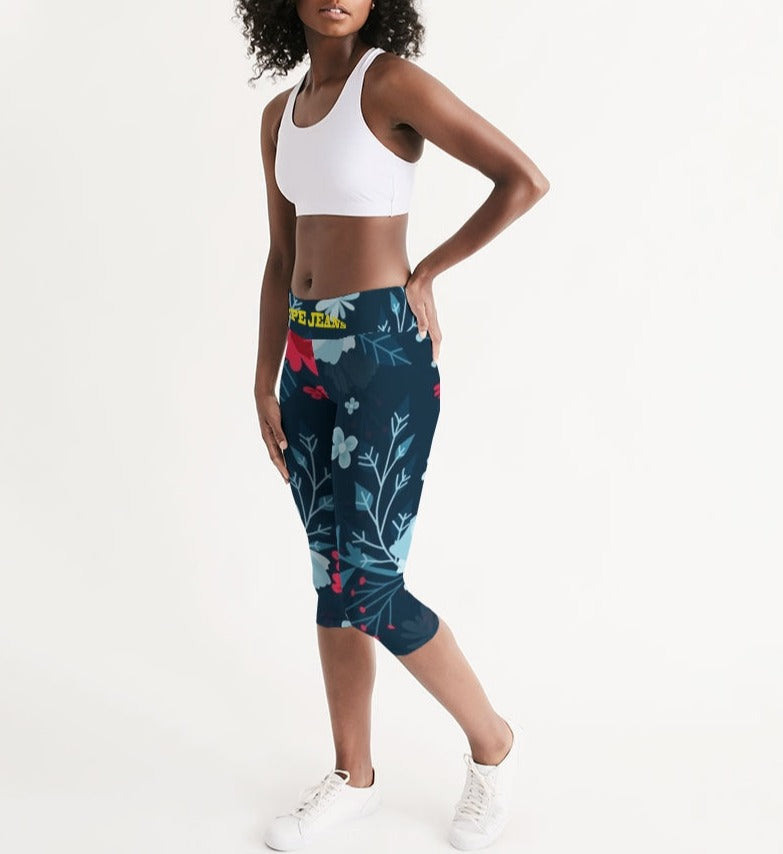 Hype Jeans Company Flowers Women's Mid-Rise Capri