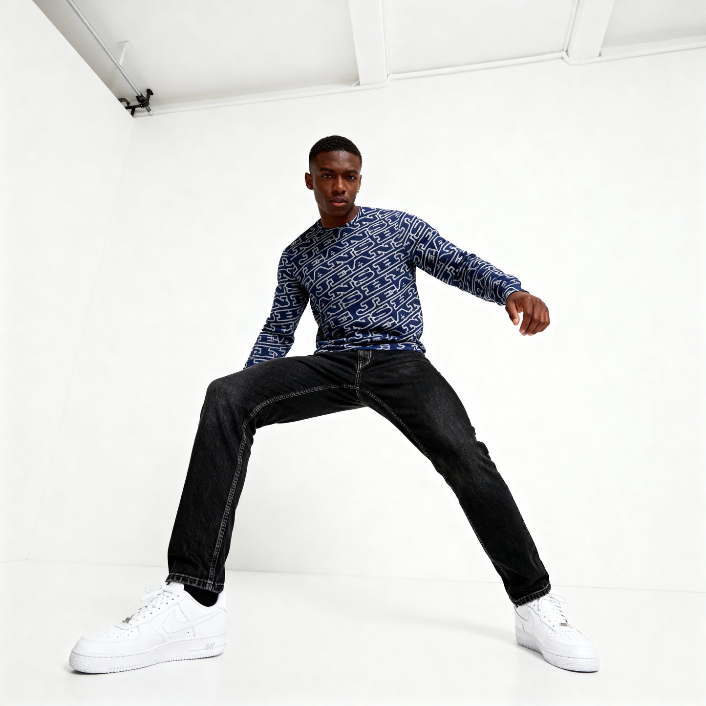 NEW - Hype Jeans MonoGram Men's Classic French Terry Crewneck Pullover - Navy Blue